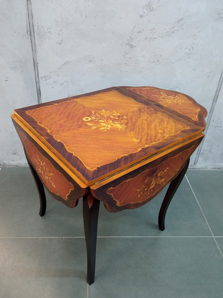 Antique folding table