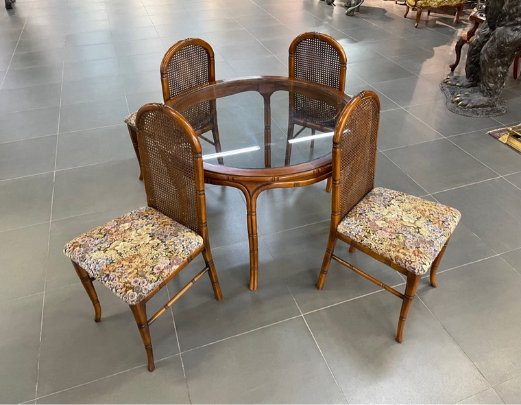 Antique dining room