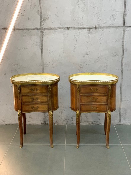 Antique pair of nightstands