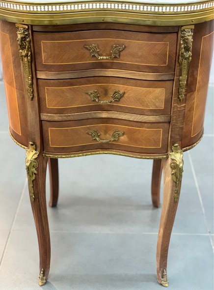 Antique pair of nightstands