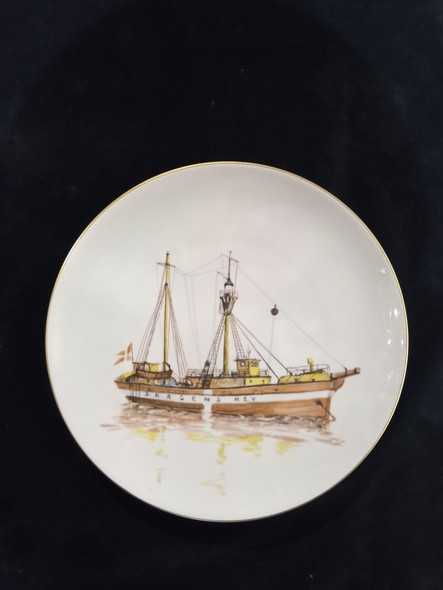 Antique hanging plates "Ships"