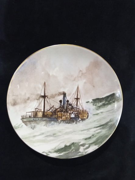 Antique hanging plates "Ships"