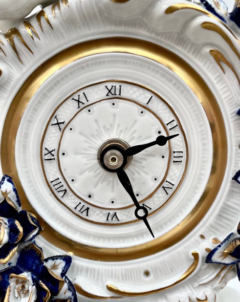 Porcelain clock