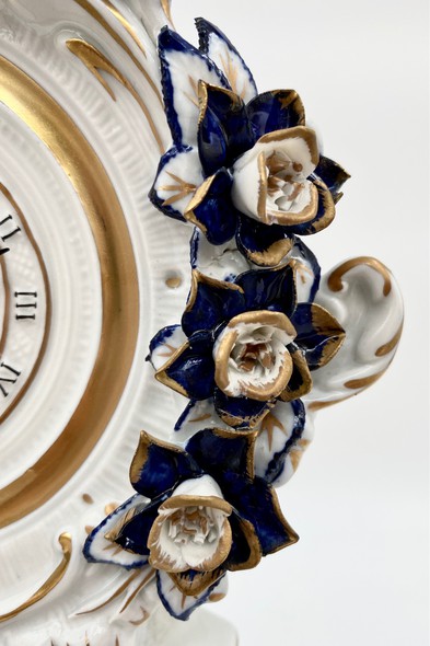 Porcelain clock