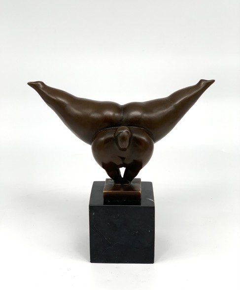 Винтажная скульптура «Гимнастка»