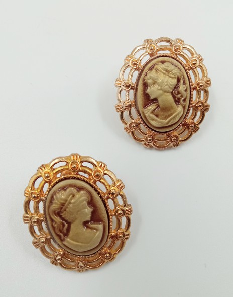 Vintage earrings "Cameos"