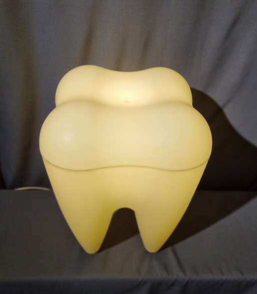 Винтажный светильник «Зуб»