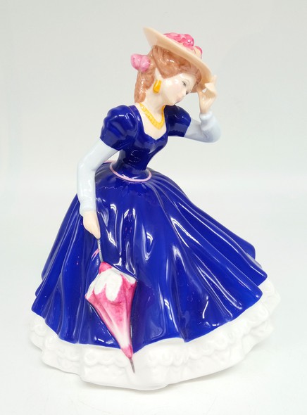 Антикварная статуэтка «Мэри», Royal Doulton