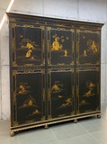 Antique chinoiserie cabinet