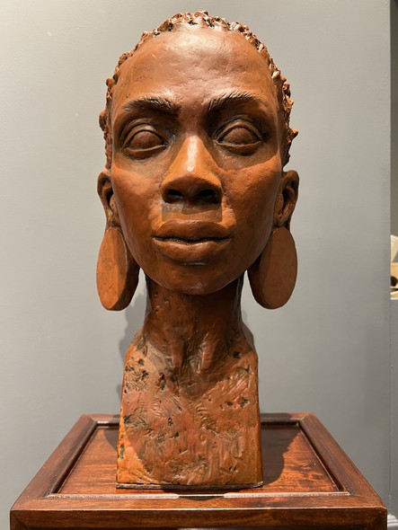 Sculpture "Representative of the Surma tribe"