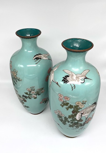 Старинные вазы «Журавли и хризантемы» в технике юсэн-сиппо