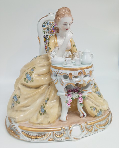 Vintage figurine "Tea party"