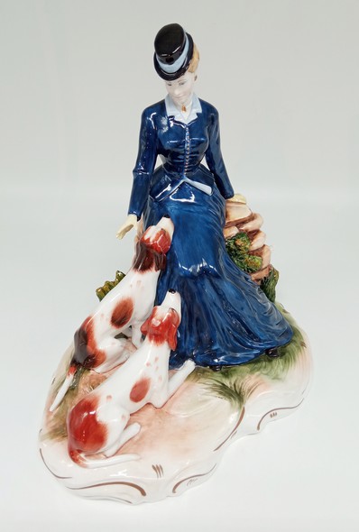 Vintage figurine "Lady with dogs"