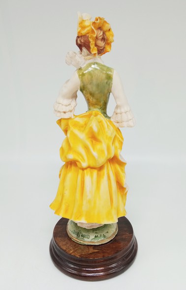Vintage figurine "Fashionista"