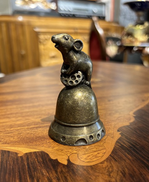 Vintage bell "Mouse and cheese"