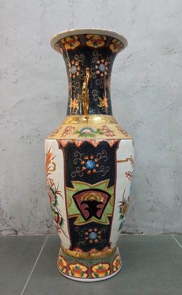 Vintage Chinese vase
