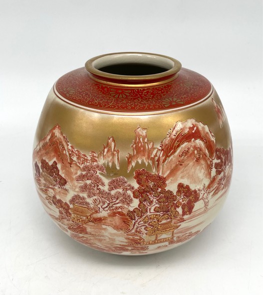 Antique Kutani vase