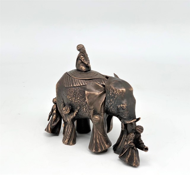 Vintage sculpture "Elephant and the blind"