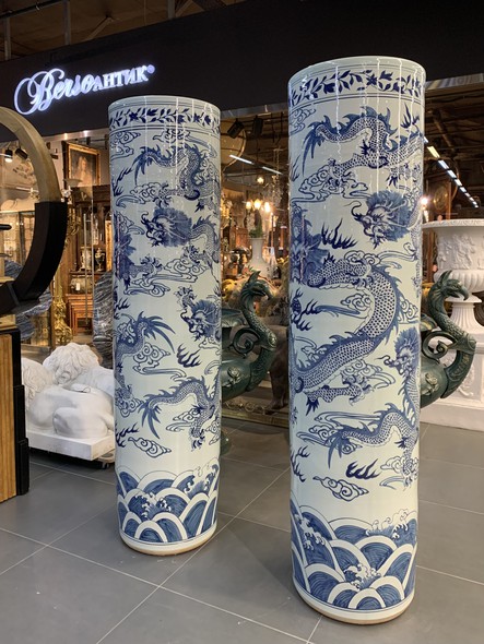 Large floor vases "Parade of Dragons"