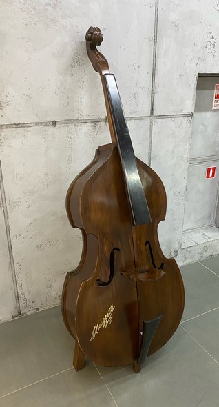 Vintage bar "Contrabass"