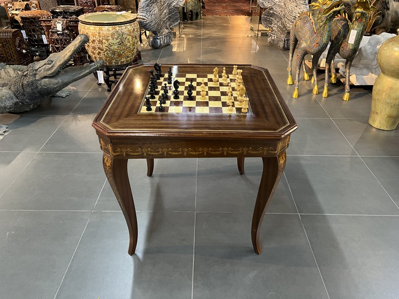 Vintage gaming table