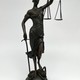 Антикварная скульптура «Фемида»