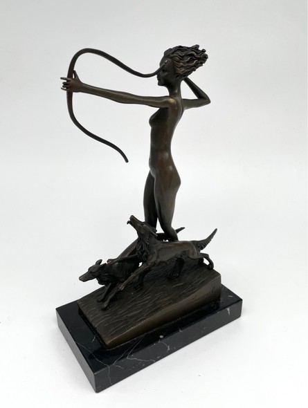 Винтажная скульптура «Диана»