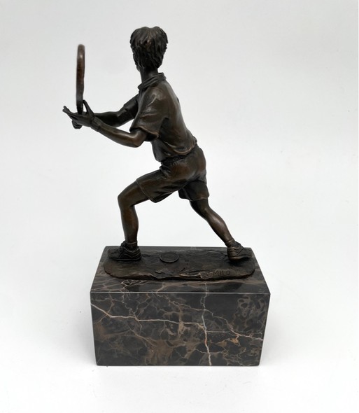 Винтажная скульптура 
«Теннисист»