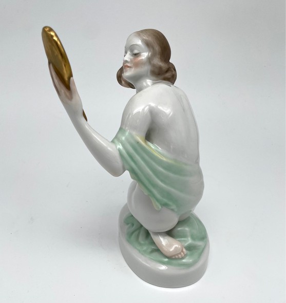 Винтажная статуэтка
«Девушка с зеркалом», Herend