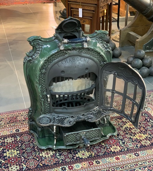 Antique cast iron stove "La Salamandre"