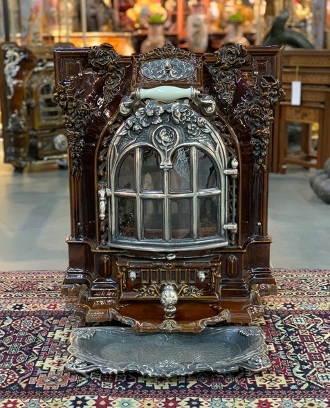 Deville Antique Stove