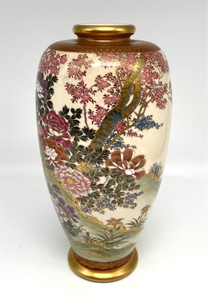 Antique vase "Pheasants"