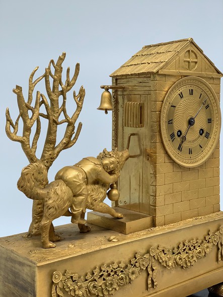 Антикварные каминные часы «Барри, сенбернар»