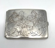 Антикварный серебряный портсигар "боги счастья"