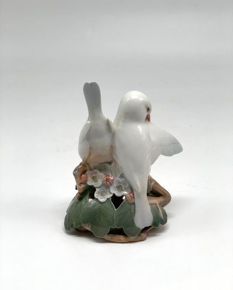 Antique figurine "Pair of doves" Royal Copenhagen