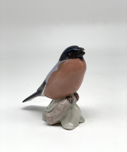 Antique figurine "Bullfinch" Bing and Grendal