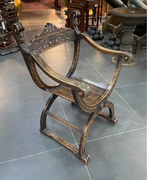 Antique curule chair "Satyr"