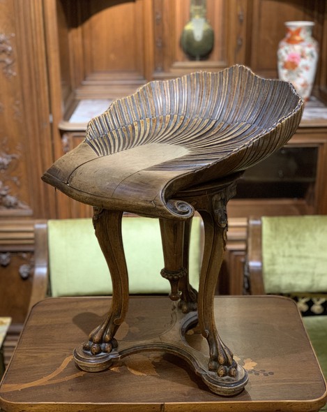 Antique chair for the piano "sea scallop"