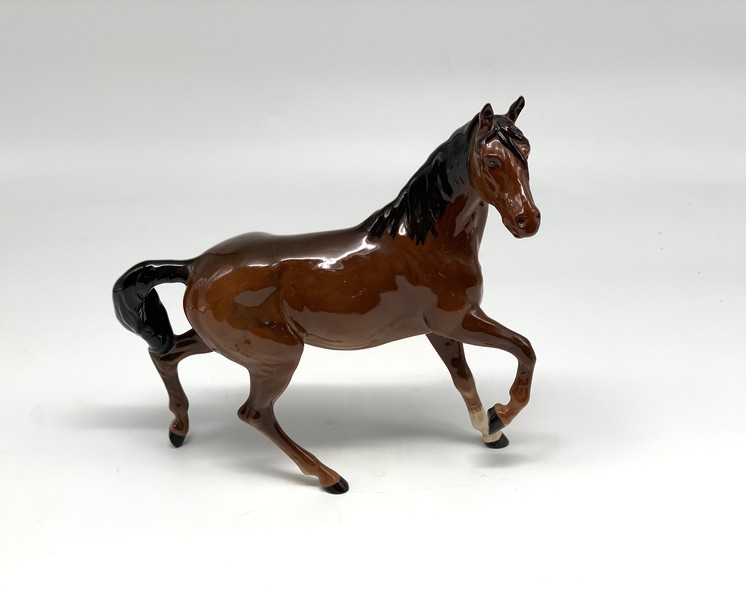 Антикварная статуэтка "Лошадь" Бесвик