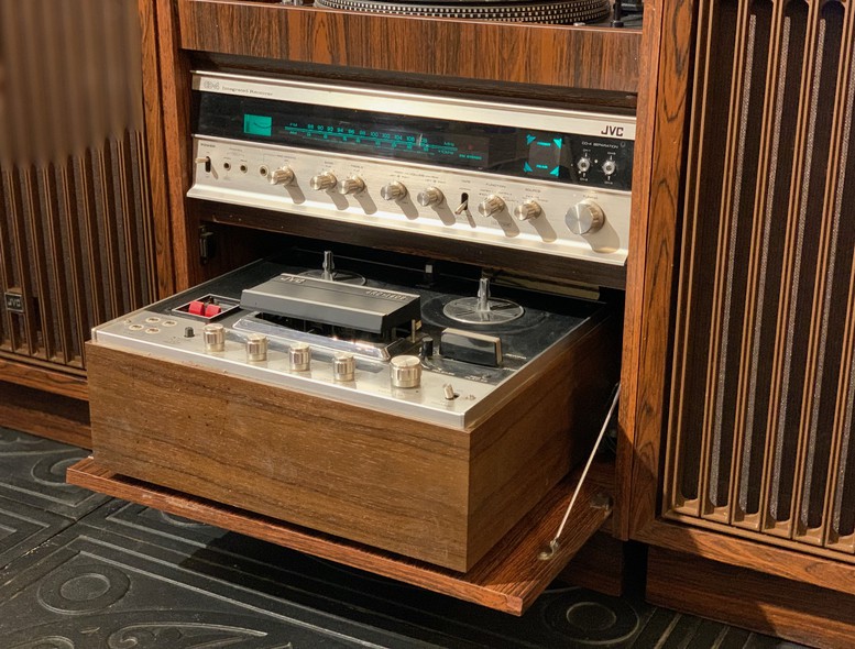 Vintage JVC quad system