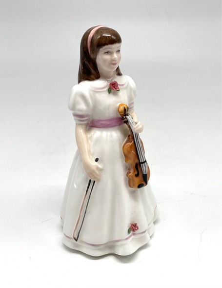 Vintage figurine "Girl with a violin" Royal Dunton
