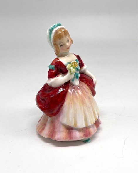 Винтажная статуэтка "Девушка в платье" Royal Doulton