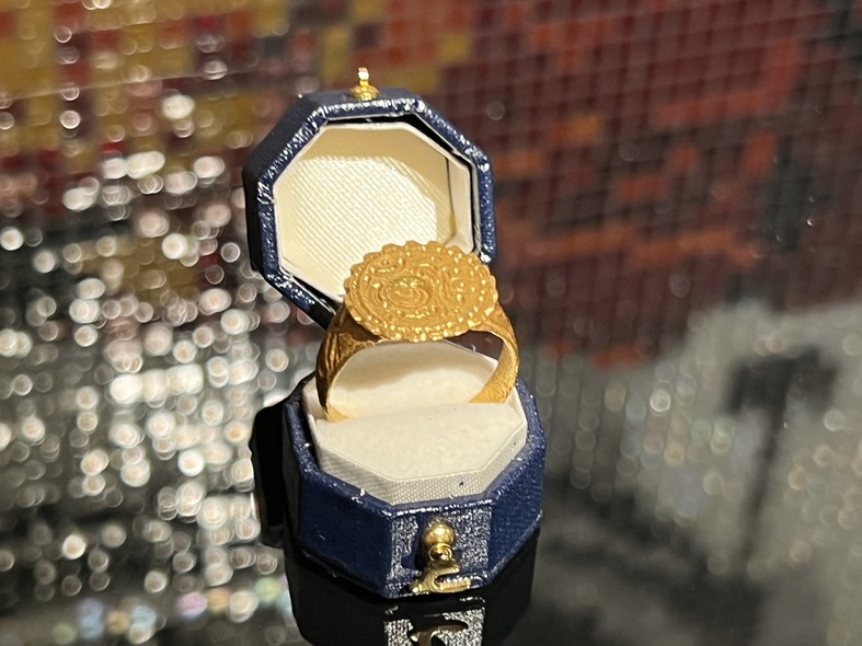 Старинное кольцо-печатка