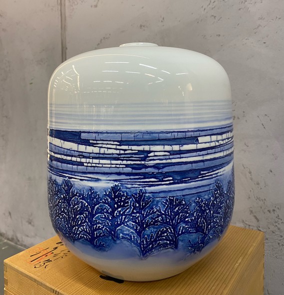 Rare author's vase Fuji Shumei
