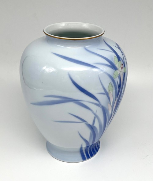 Vintage vase "Irises" Fukagawa