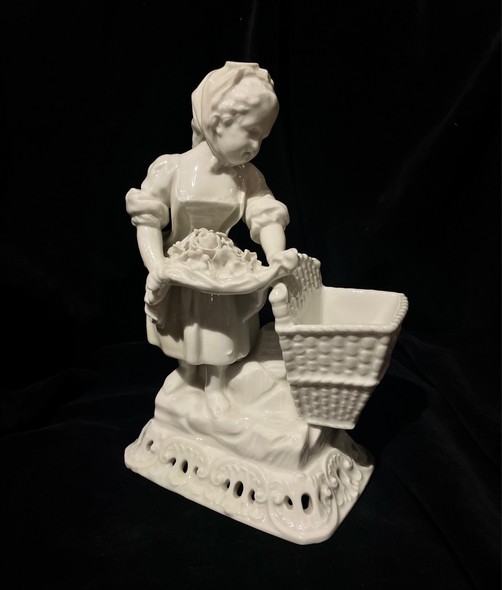 Antique figure-bottle "Girl with a basket"