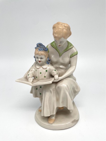 Винтажная статуэтка 
«Мать и дитя»