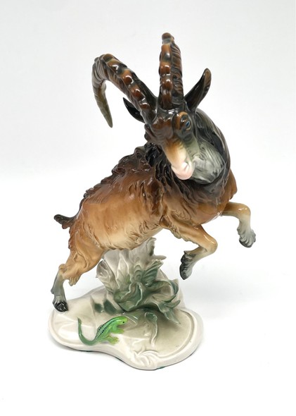Rare vintage figurine "Mountain goat with a lizard"