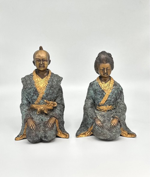 Sculptures "Samurai with his wife"