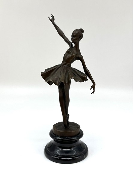 Figurine "Ballerina", Milo